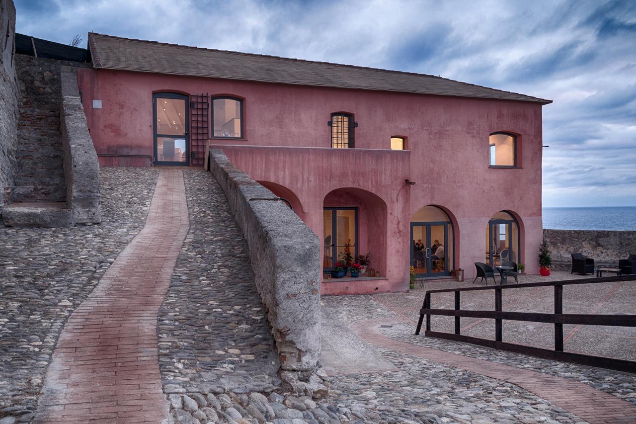 Locanda La Fortezza Finale Ligure Exterior foto